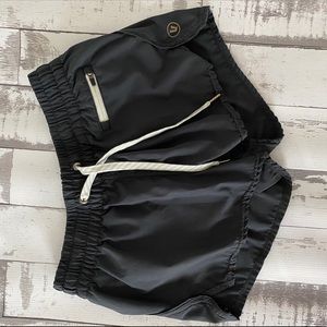 Vuori black shorts